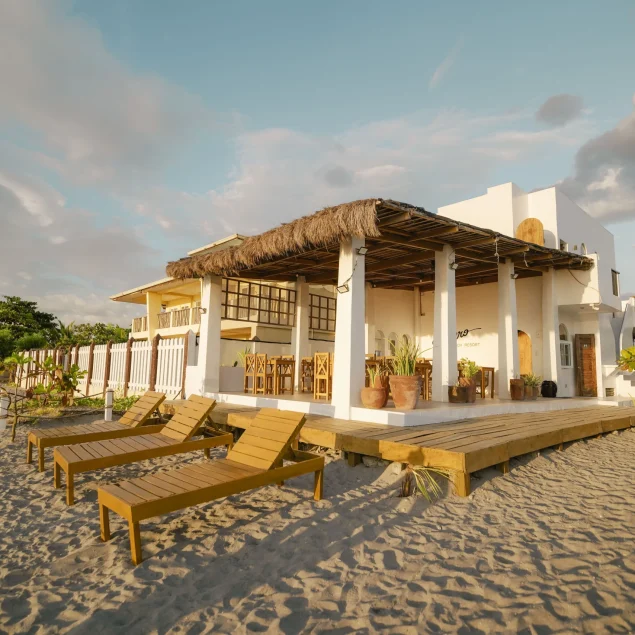 01. Beach front Resort-min